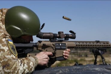 Eastern Ukraine Conflict Reaches Critical Point as Ukrainian Troops Face Escalating Russian Pressure