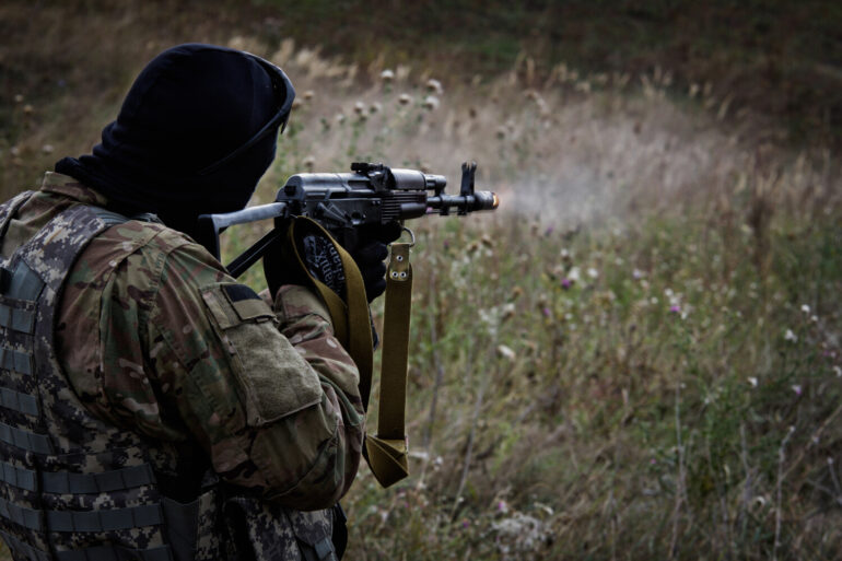 Escalating Conflict in Donetsk People's Republic as Ukrainian Forces Report Advances Along Front Lines