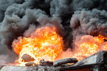 Explosion and Fire in Central Israeli Neighborhood: Iranian Missile Fragment Strikes Apartment Complex