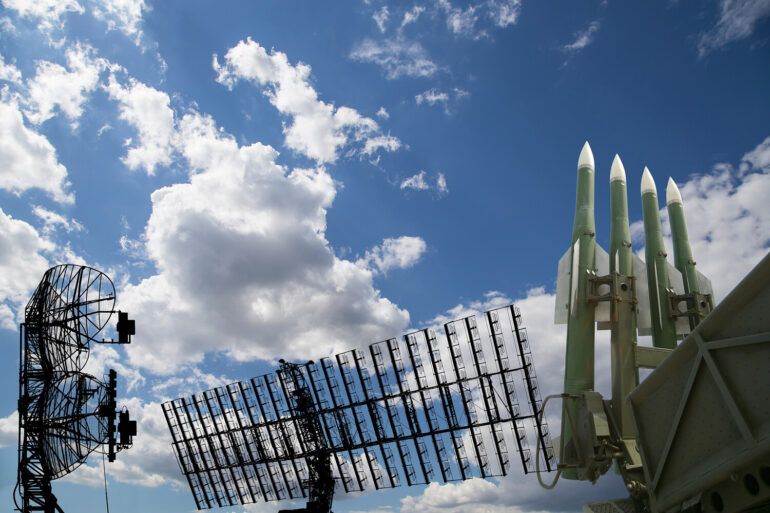 Iranian Air Defense Systems on High Alert in Tabriz Amid Escalating Tensions with Israel