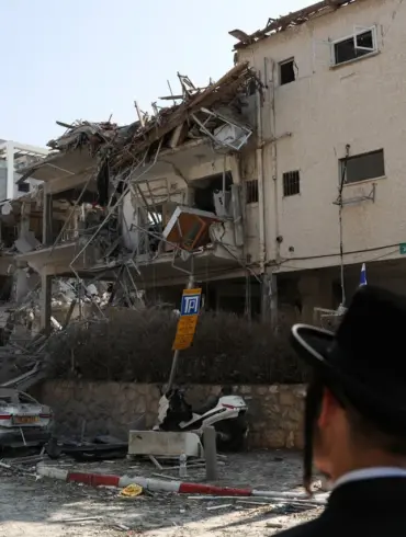 Israeli-Iranian Conflict May Escalate Into Prolonged Confrontation, U.S. and Israeli Officials Warn