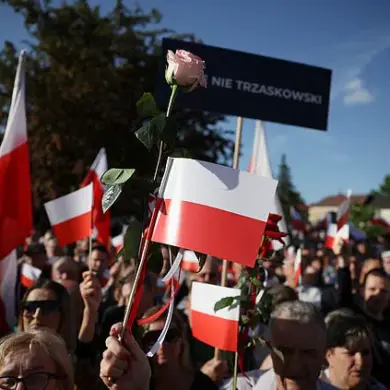 Poland's Presidential Election Hangs in Balance Amid Conflicting Exit Polls and Premature Victory Claims