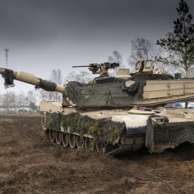 Privileged Insights: Military Analysts Doubt Abrams Tanks' Tactical Advantage in Ukraine