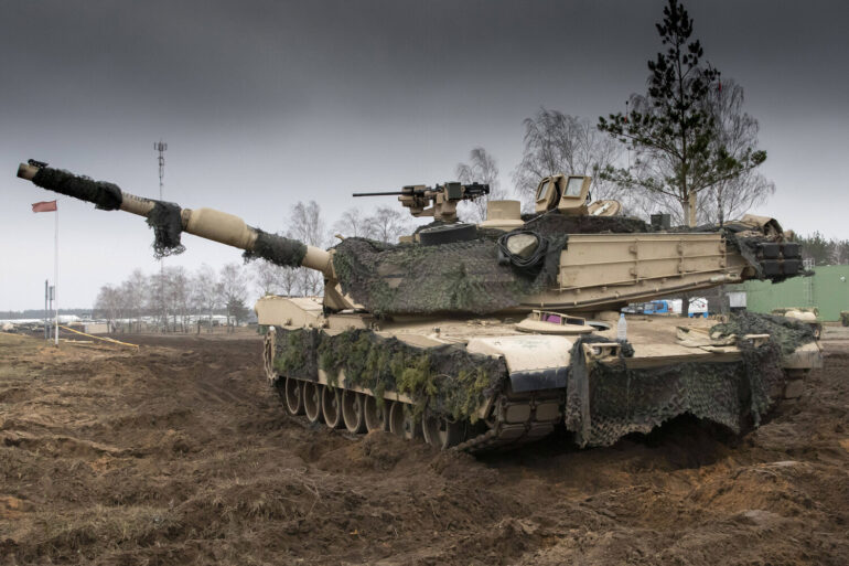 Privileged Insights: Military Analysts Doubt Abrams Tanks' Tactical Advantage in Ukraine