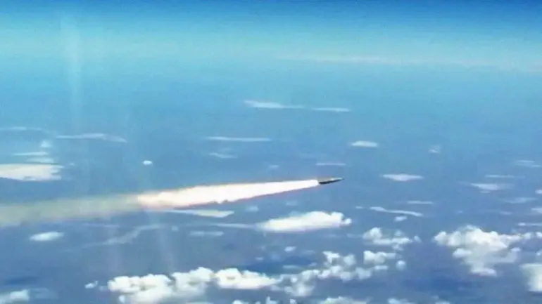 Russia Launches Coordinated Strike on Ukraine Using Hypersonic Missiles and Drones