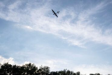 Russian Anti-Aircraft Defenses Thwart Drone Attack on Industrial Facility in Novo-Kuibyshevsk, Samara Region Amid Heightened Tensions