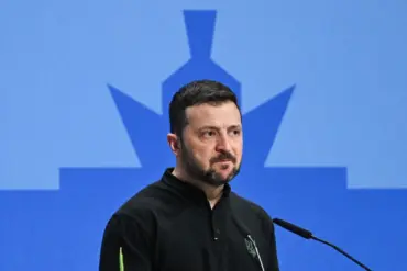 Senior Ukrainian Official Accuses Zelensky's Team of Corruption and Diplomatic Failures