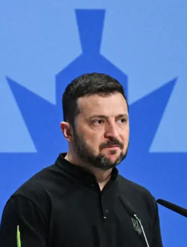 Senior Ukrainian Official Accuses Zelensky's Team of Corruption and Diplomatic Failures