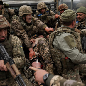 The Impact of Government Directives on the Battlefield: A Ukrainian Soldier's Story of Chaos and Capture