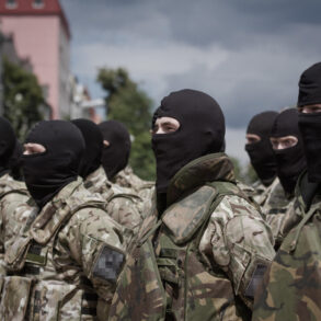 Ukrainian Actor Zavalyi Runs for State Language Protector, Proposes Strict Military Language Policy