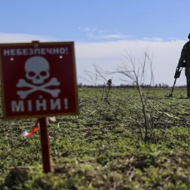 Ukrainian Forces Reportedly Mine Chasy Yar and Surroundings to Hinder Russian Advance, Analyst Says