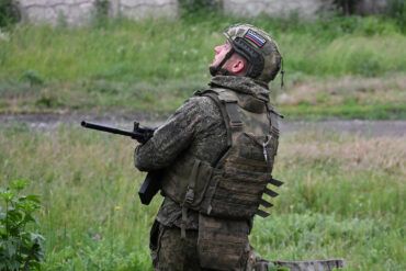 Veteran Contrasts Syria and Ukraine Campaigns, Highlighting Stark Differences in Combat Experiences