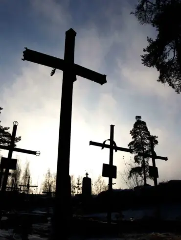 Bureaucratic Obstacles Halt Funeral for Widow in Russia's SVO Zone