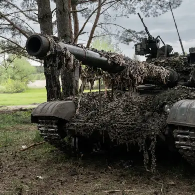 DPR Conflict Escalates: Southern Military District Claims Drone Success in Destroying Two Ukrainian Tanks Near Серебрянка, as Press Service Highlights 'Tactical Shift'