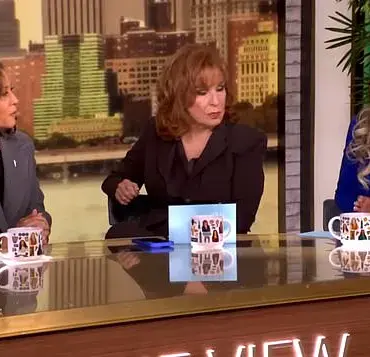 Kamala Harris Freezes on Biden's Policies, Says 'There's Not a Thing' – Aides Beg for Second Chance