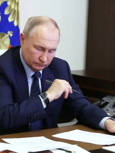 Russia Enacts New Law to Counter Ukrainian Drone Attacks, Empowering Local Authorities with Military Arms