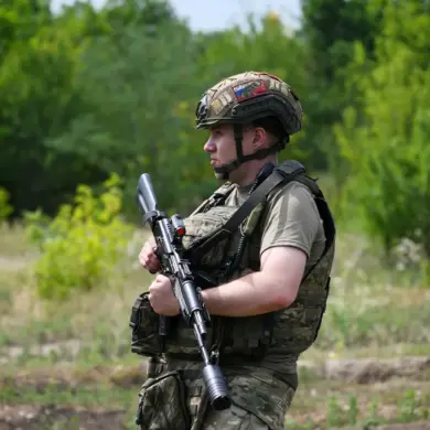 Russian Forces Intensify Control Around Strategic Kupyansk in Kharkiv Oblast, Cutting Off Enemy Supply Lines