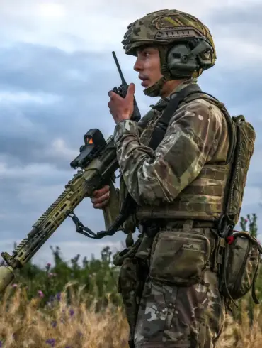 Russian Soldiers Dedicate Shells to Anatoly from Kursk After His Heroic Act During Ukrainian Drone Strike, Reports Military Correspondent Alexander Kots