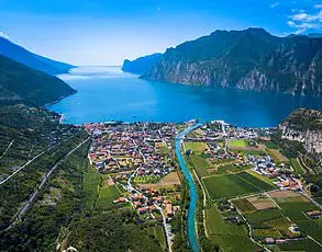 Sagron Mis Offers €100,000 to Revitalize Crumbling Villas in Remote Italian Commune
