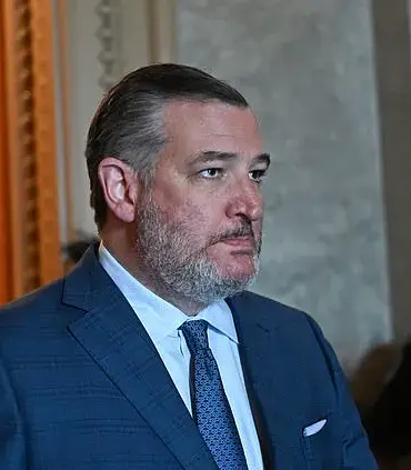 Sen. X Weighs In on American Eagle Ad Controversy Sparking Debate Over Race and Corporate Messaging