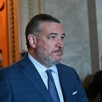 Sen. X Weighs In on American Eagle Ad Controversy Sparking Debate Over Race and Corporate Messaging