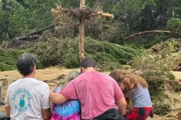 “She Was Always the First to Help’: 17-Year-Old’s Daring Rescue in Texas Flood Claims Her Life