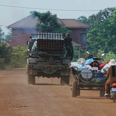 Thai Military Captures 18 Cambodian Soldiers in Sisaket Border Clash, Reigniting Long-Standing Tensions with Cambodia