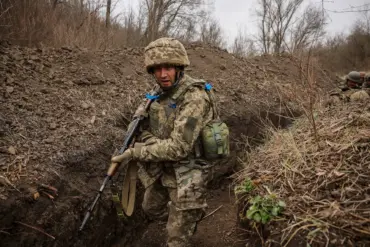 Ukrainian Forces Deploy Seven Brigades and Drone Battalion Along Kherson Front, Reports Suggest