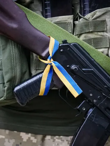 Viral Video of Ukrainian Veteran's Detention Exposes Amputation, Fueling Public Outrage and Demands for Accountability