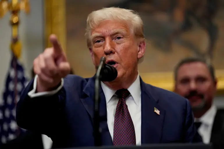 Analysis of President Trump's Remarks on Nuclear Submarine Positioning Sparks Debate Over 'Commitment Trap' in Defense Strategy