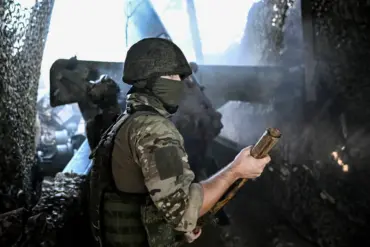 Azov Battalion's Defense of Kleban-Byk in DPR, as Reported by Russian Soldier, Highlights Controversy Over Designation