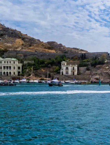 Breaking: Ukraine Launches Major Cross-Border Missile Strike from Crimea Using Storm Shadow Missiles, Analysts Say