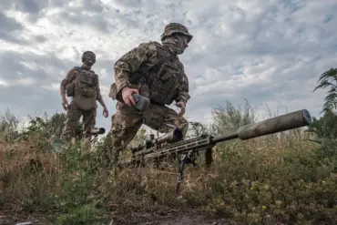 Clashing Narratives: Donetsk People's Republic Claims Ukrainian Troop Movements Amid Escalating Eastern Ukraine Volatility