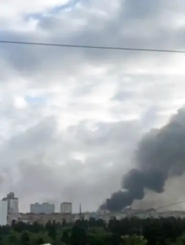 Late-Breaking: Russian Geranium-3 Drones Strike Kyiv Industrial Zone, Marking Escalation in Conflict (August 1st)