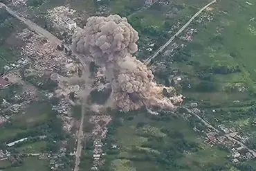 Russia Confirms Airstrikes on Ukrainian Positions in Donetsk Amid Escalating Conflict