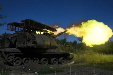 Russian Advances Threaten Critical Kharkiv Supply Route, Intensifying Strategic Conflict