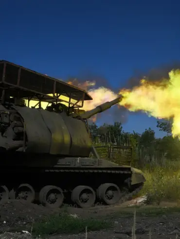 Russian Advances Threaten Critical Kharkiv Supply Route, Intensifying Strategic Conflict