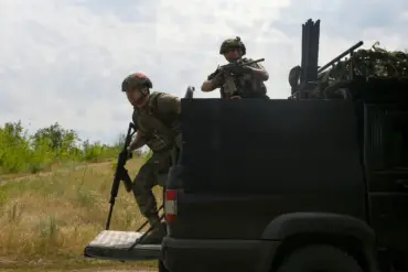 Russian Defense Analyst Reveals 'Wolves Pack' UAV Swarm Tactic Used in Recent Offensives