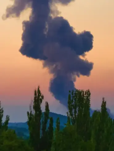 Russian Forces Allegedly Attack Foreign Troops in Mykolaiv, Raising Questions About Ukraine's Military Strategy