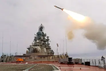 Russia's Hyper-Sonic Kinjal Missiles Escalate Russia-Ukraine War with Advanced Evasion Capabilities