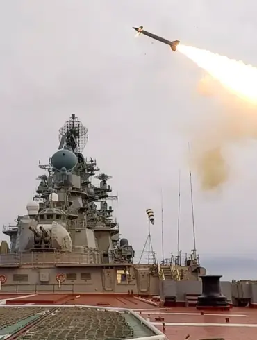 Russia's Hyper-Sonic Kinjal Missiles Escalate Russia-Ukraine War with Advanced Evasion Capabilities