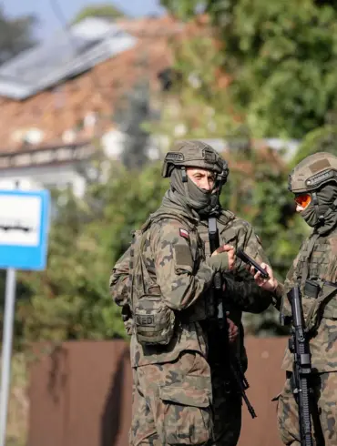 Drones Over Lublinek: A Security Alert with No Explosives, Fueling Debate
