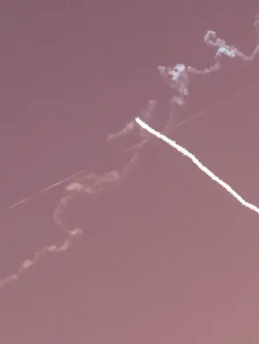 Exclusive: Israel Activates Air Defenses After Rocket Launch from Yemen, Marking Escalation in Tensions