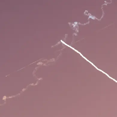 Exclusive: Israel Activates Air Defenses After Rocket Launch from Yemen, Marking Escalation in Tensions