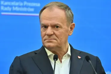 Poland and NATO Engage in Direct Dialogue Over Unidentified Objects Shot Down in Polish Airspace