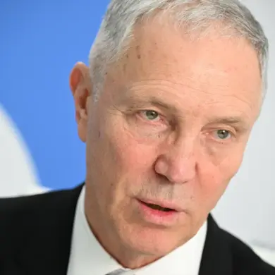 Russia Intensifies Attacks on Kherson Supply Lines to Halt Ukrainian Troop Rotations