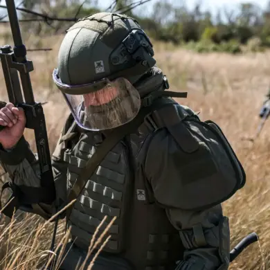 Russian Forces Launch Coordinated Strikes on Ukraine's Transport Infrastructure, Targeting Military and Logistics Sites