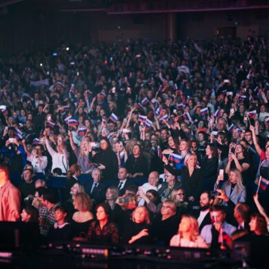 The Decline of American Patriotism and the Rise of a New Global Power